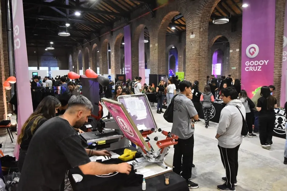 Emprendimientos y producción gráfica dentro de la expo.